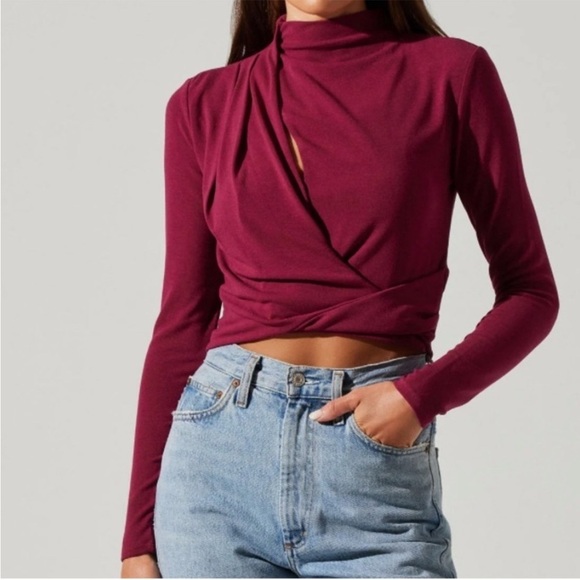 ASTR The Label Berry Asymmetrical Pleated Cutout Mock Neck Long Sleeve Top Large - Picture 1 of 14